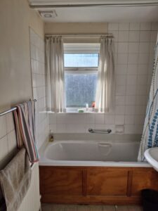 Bathtub